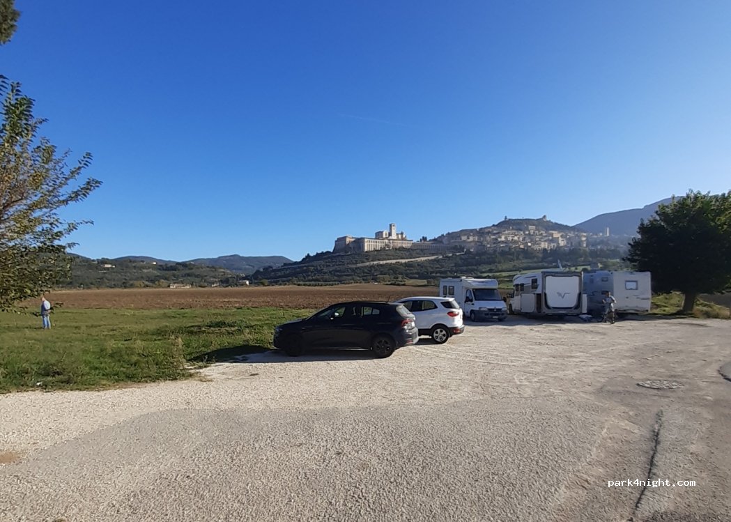 (06081) Assisi - 145 Località San Pietro Campagna — foto 2