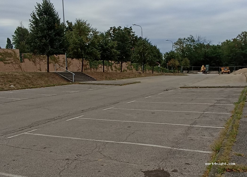 (10000) Zagreb - 27 Remetska cesta — foto 3