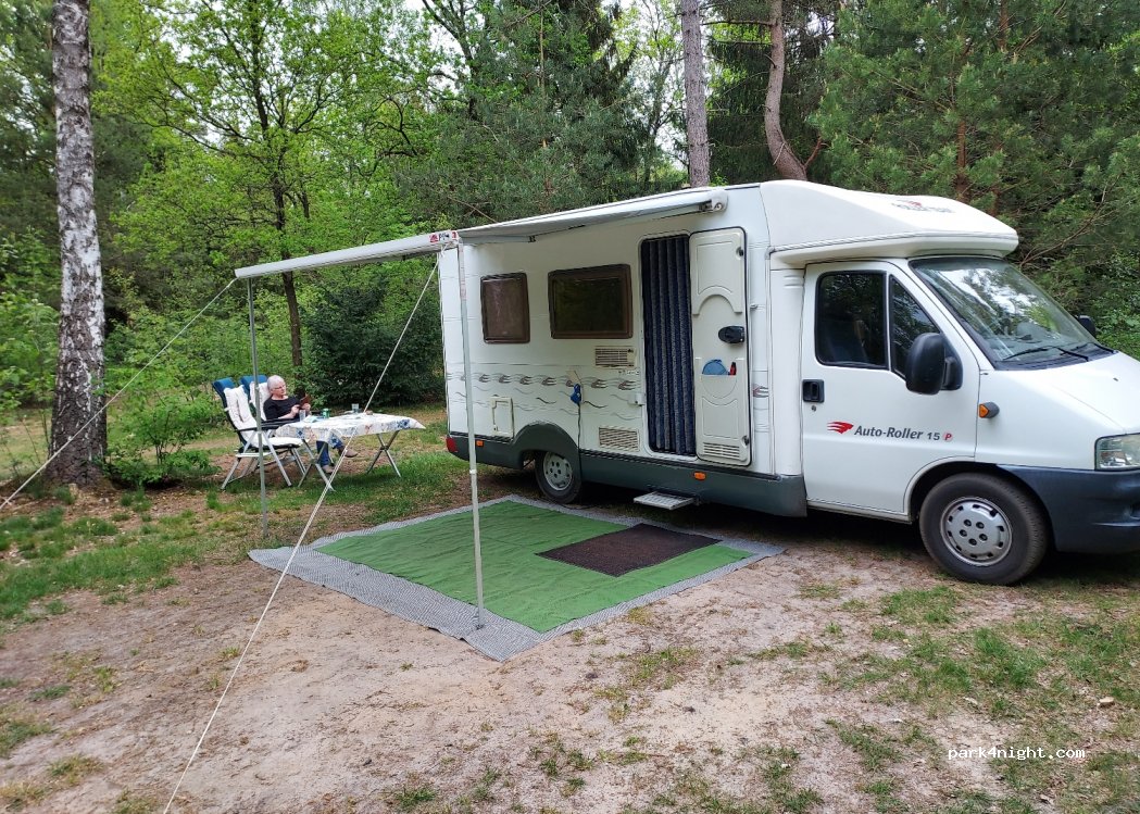 CAMPGROUND "THE FUTURE" — foto