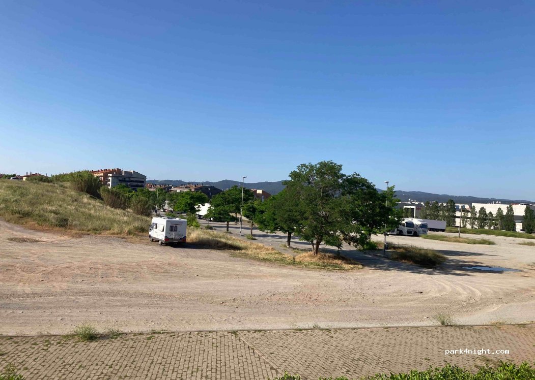 (08291) Ripollet - 16 Avinguda del Mediterrani — foto 2