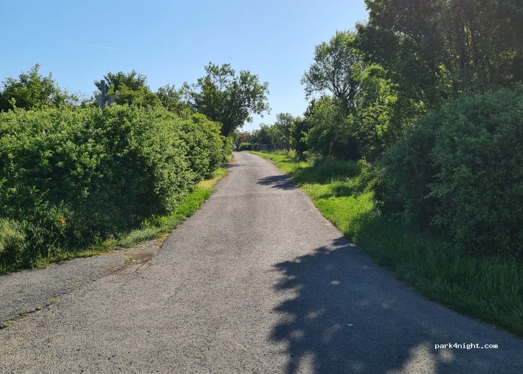 (8274) Köveskál - Unnamed Road — foto 2