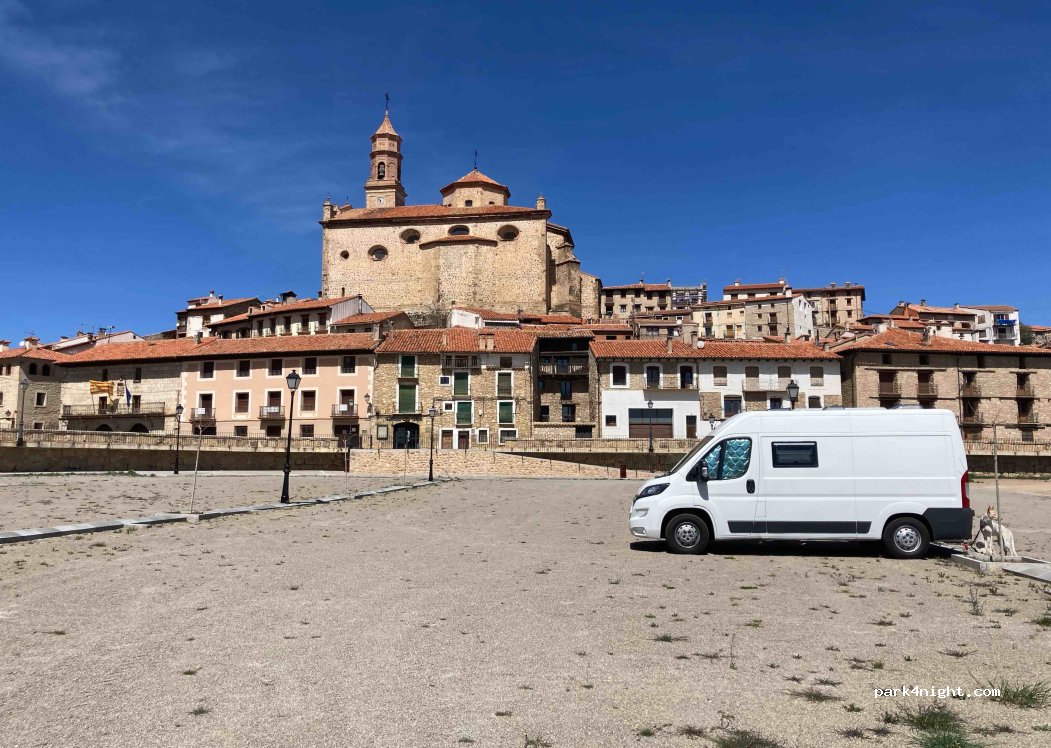 (44366) Orihuela del Tremedal - 3 Plaza Ayuntamiento — foto 4