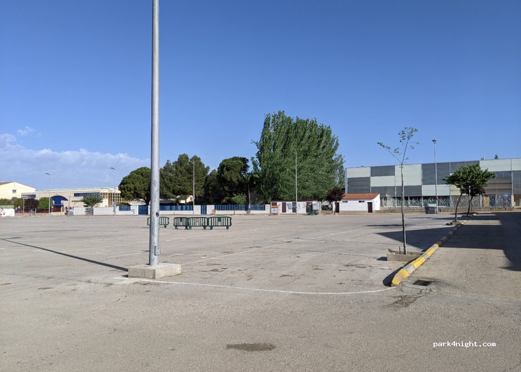 (45800) Quintanar de la Orden - 8 Avenida Anselmo Madero — foto 2