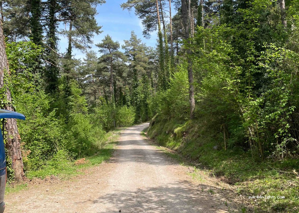 (08600) Berga - Unnamed road — foto