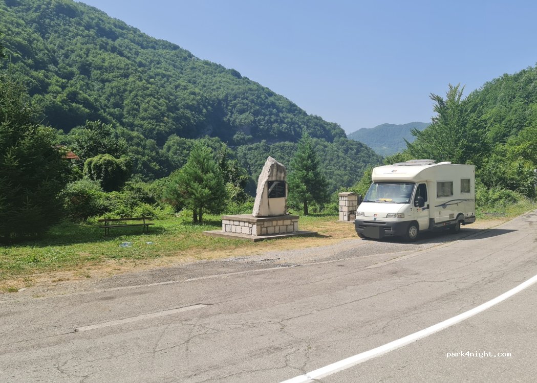(RC93+H57) Gornje Lipovo - Unnamed road — foto 2