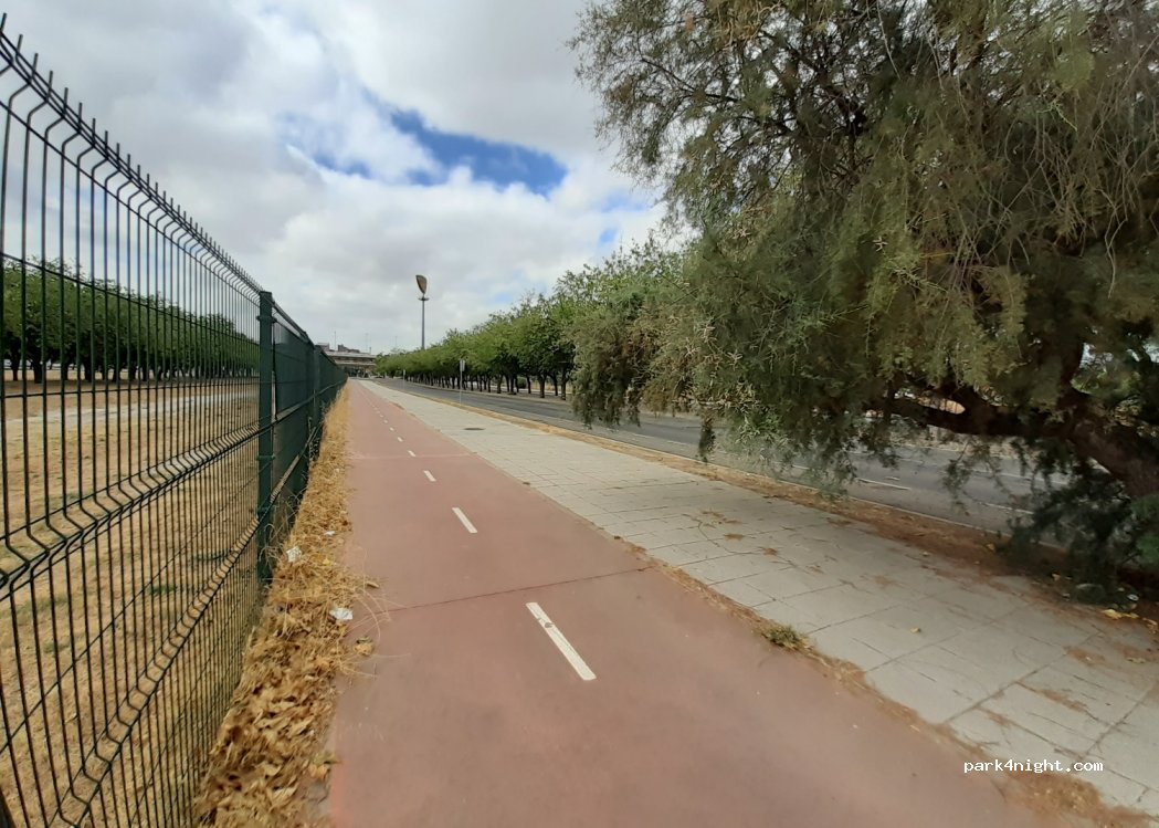 (41092) Sevilla - Zona Isla de la Cartuja — foto 3