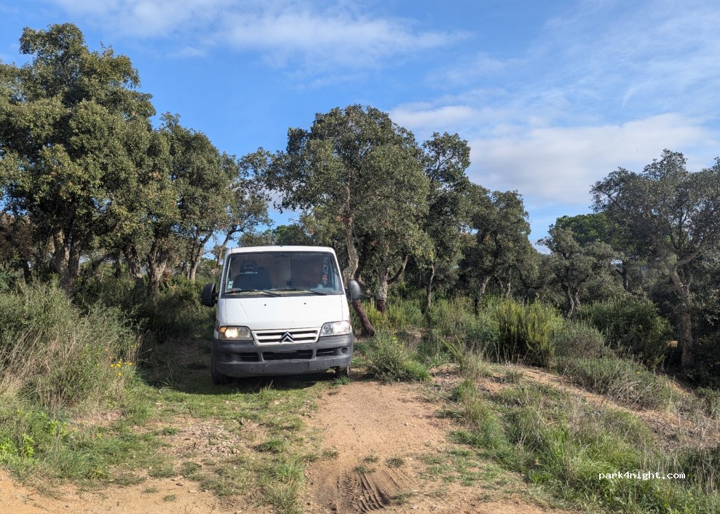 (17240) Veïnat de Ganix - Unnamed Road — foto 3