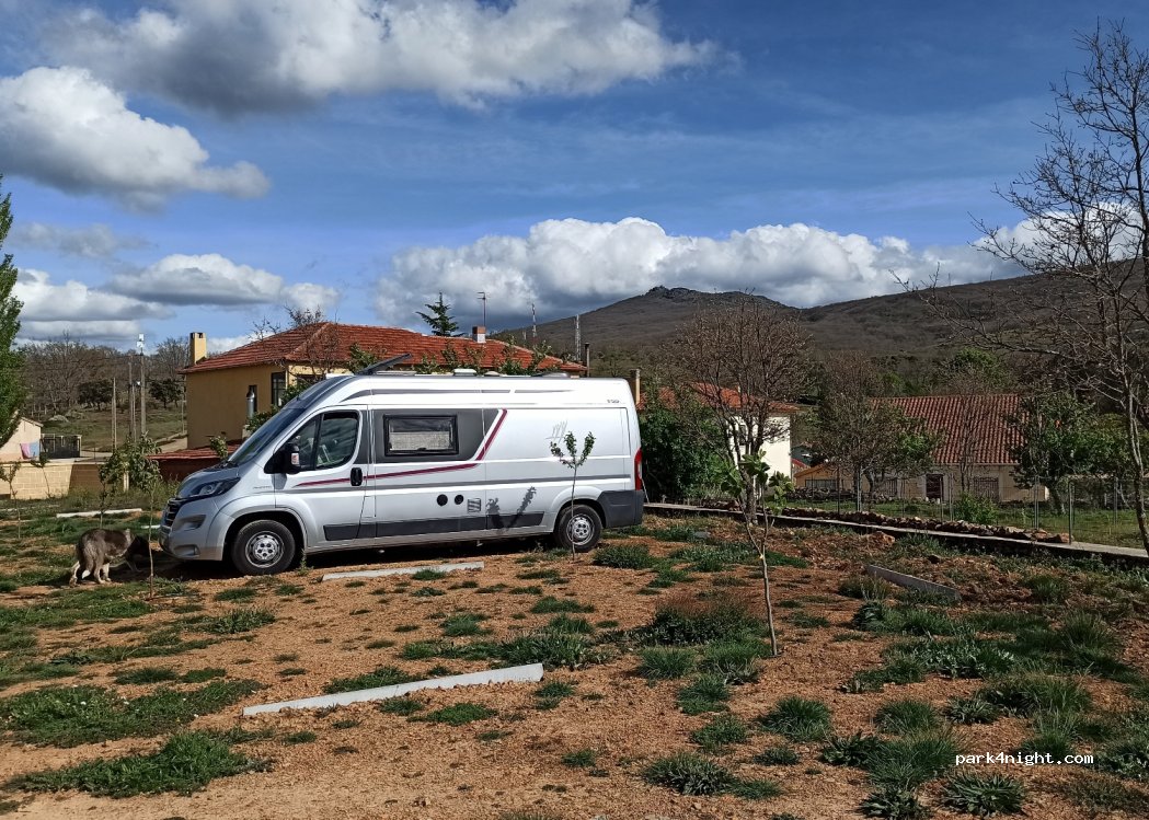 (37607) Navarredonda de la Rinconada - Calle Teso de las  Corzas — foto 3