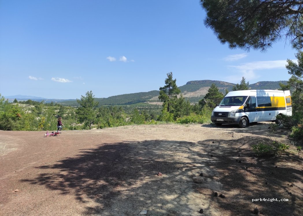 (20570) Habibler - Unnamed Road — foto