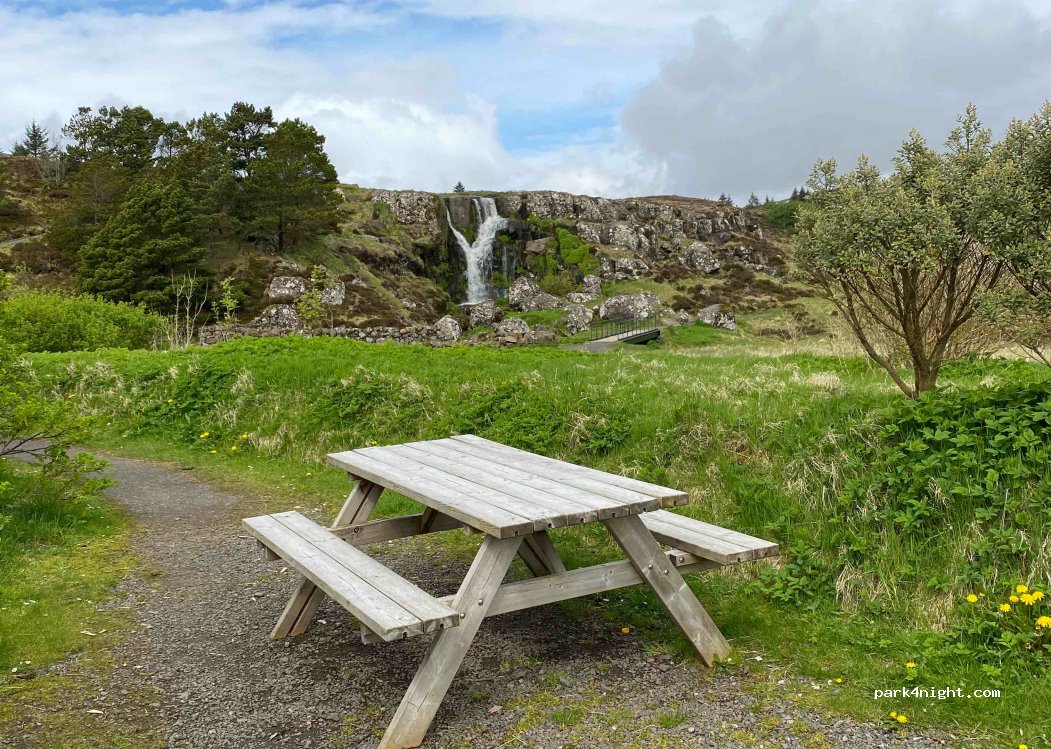 (100) Thorshavn - 10 Undir Svartafossi — foto 2