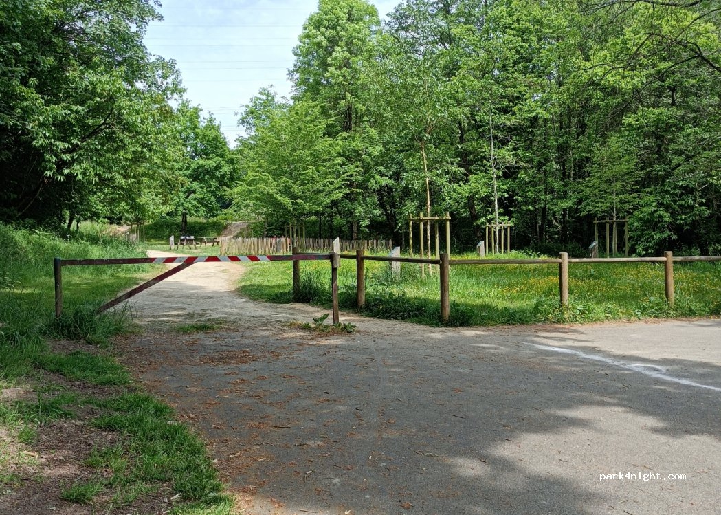 (35300) Fougères - 23 Rue de Saint-Lô — foto 2