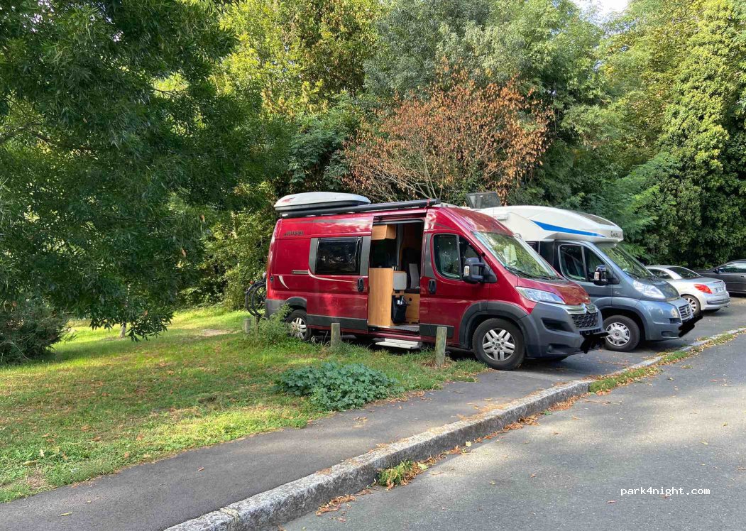 (44300) Nantes - 63 Rue du Port Durand — foto 3