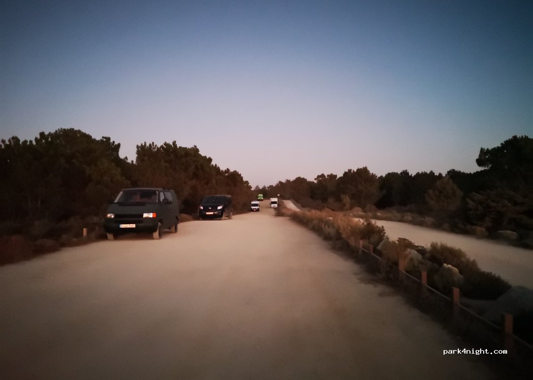 (8670) Rogil - Unnamed Road — foto 2