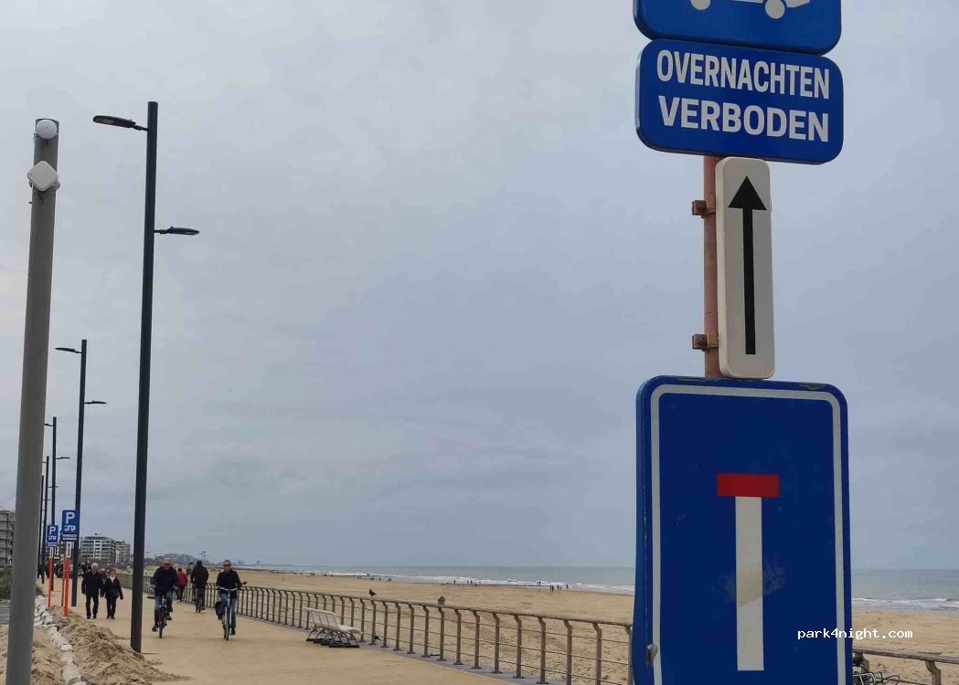 (8400) Oostende - 2 Diksmuidestraat — foto 2