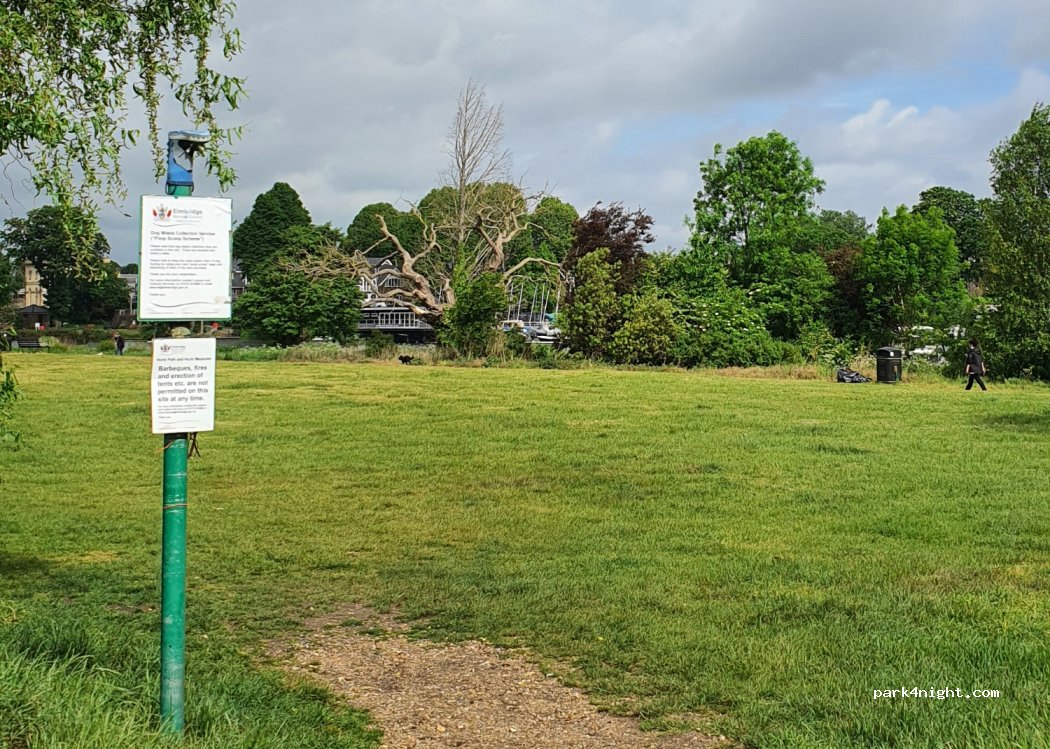 (KT8 1ST) Molesey - Sadlers Ride — foto 2