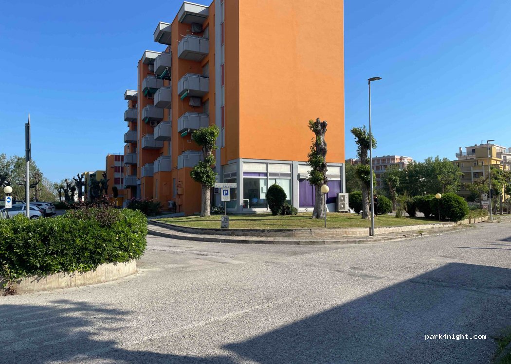 (61032) Marotta - 2A Via Lago Maggiore — foto