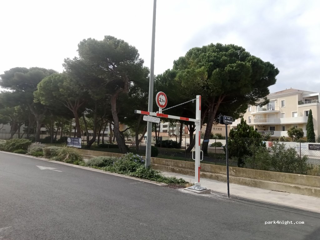 (34140) Mèze - 25 Quai Baptiste Guitard — foto 3