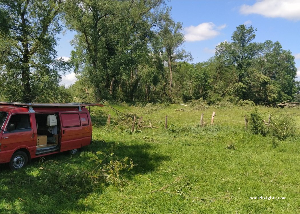 (03470) Pierrefitte-sur-Loire - — foto