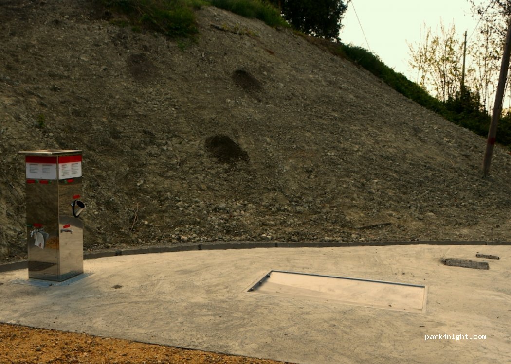 (10090) Cinzano - Via Santa Maria — foto