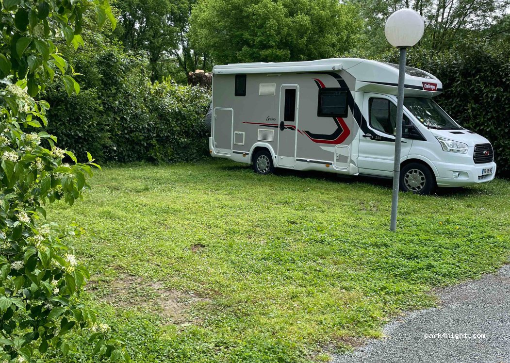 (79210) Mauzé-sur-le-Mignon - — foto 2