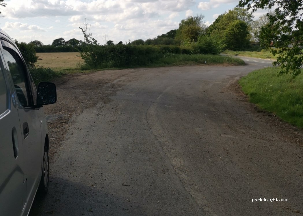 (NR14 7PH) Holverston - Unnamed road — foto 2
