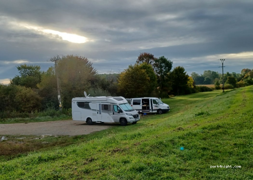 (691 46) Ladná - Unnamed road — foto 3