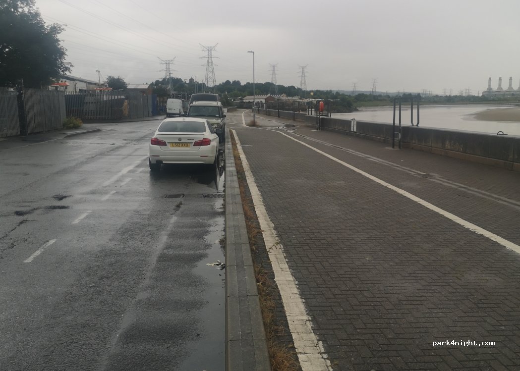 (CH5 4DS) Connah's Quay - Dock Road — foto