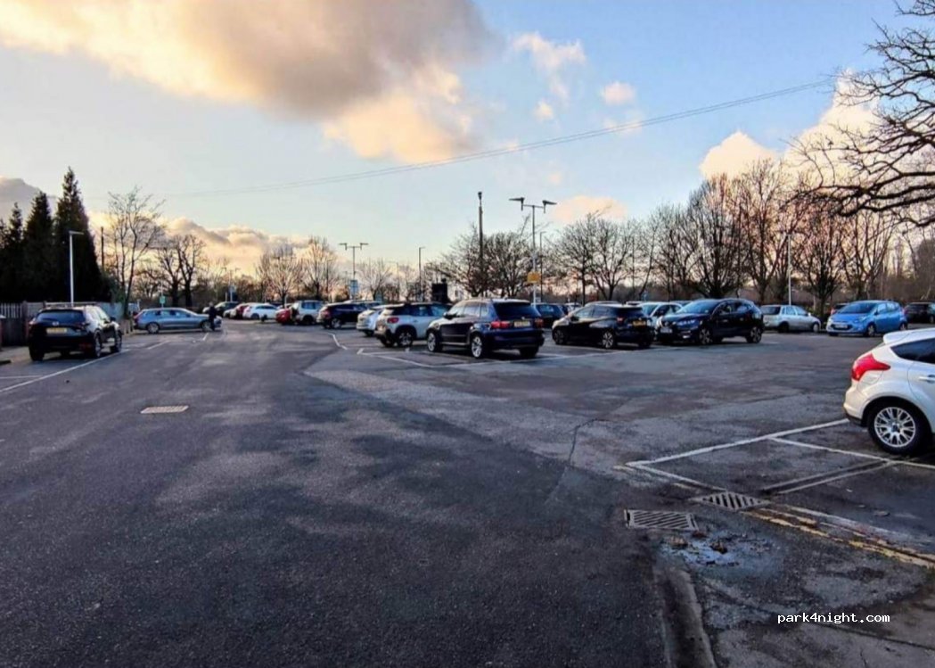 (TW9 2RA) Richmond - Twickenham Road — foto