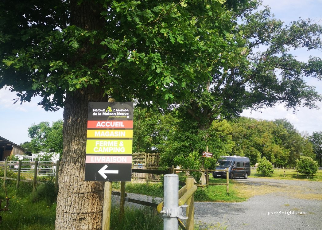 Élevage et camping à la ferme de la Maison Neuve — foto