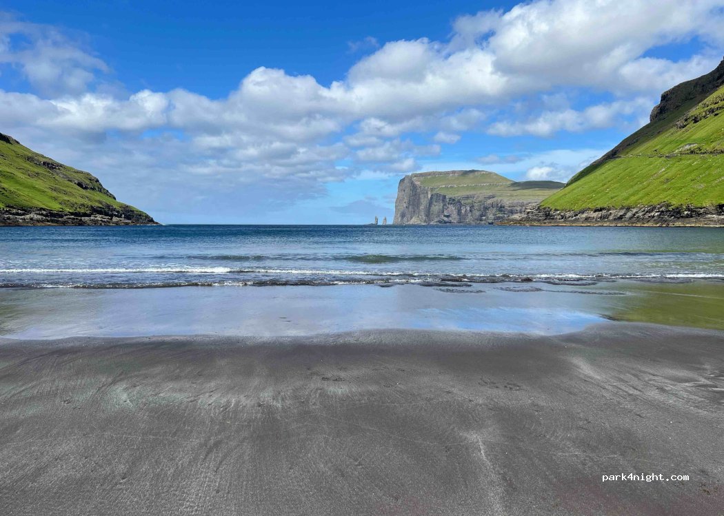 (445) Tjørnuvík - 3 Sandbakkin — foto 2