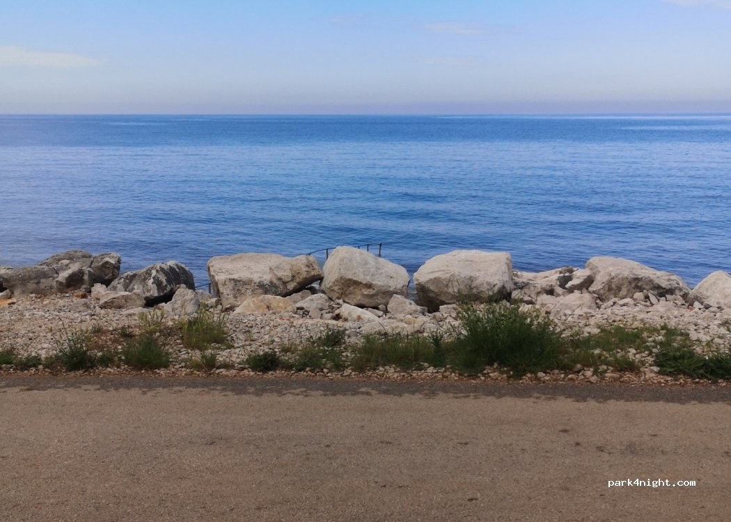 (52470) Lovrečica - Unnamed Road — foto