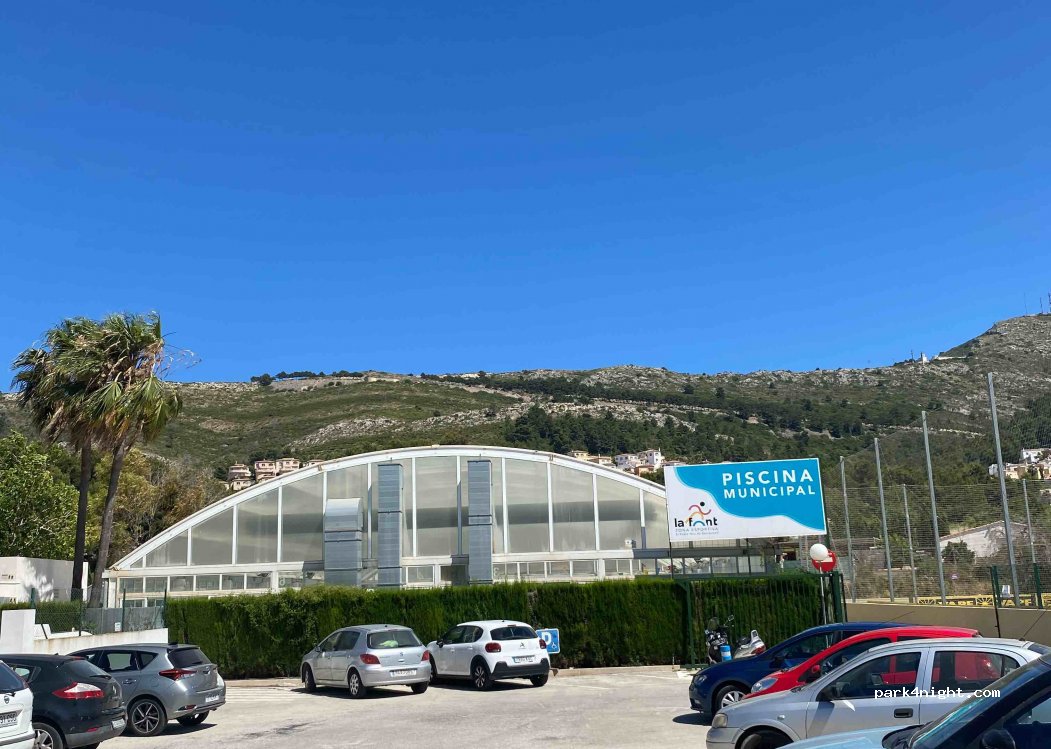 (03726) El Poble Nou de Benitatxell - 486 Plaça Res. de Ensanche — foto