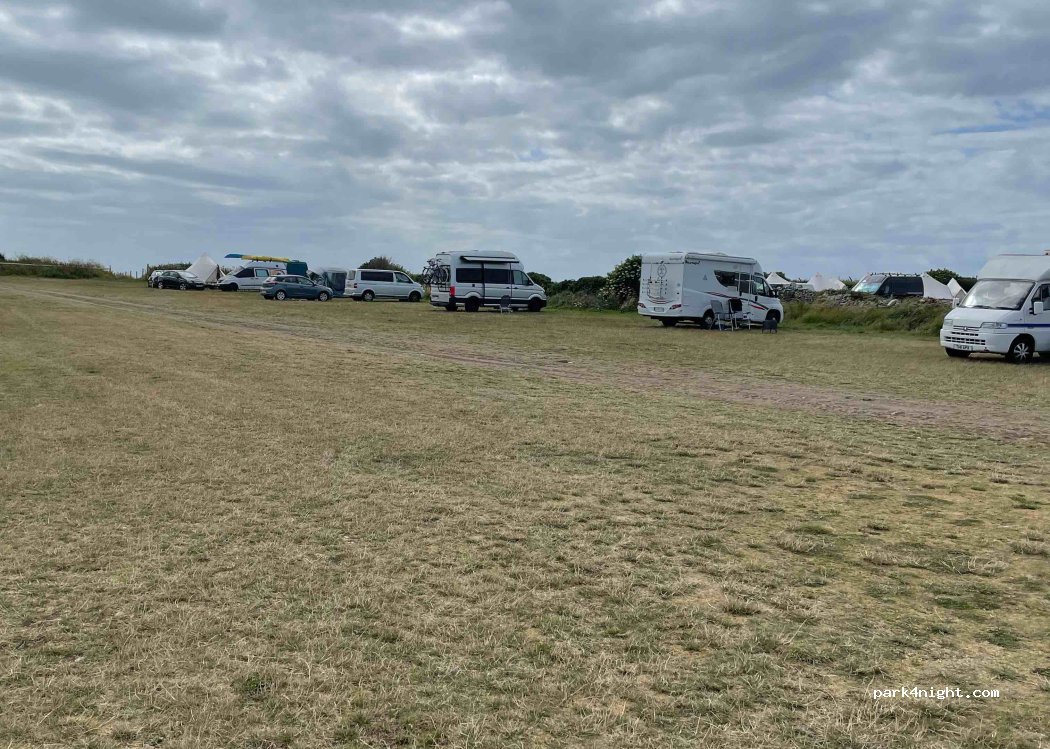 Sweet Hill Farm Wild Camping — foto
