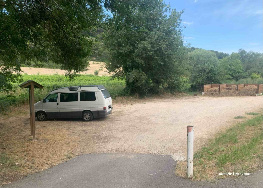 (83330) Le Beausset - 943 Chemin du Gourganon — foto 3
