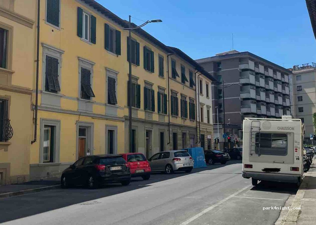(50134) Firenze - 12/rosso Via Gaetano Milanesi — foto