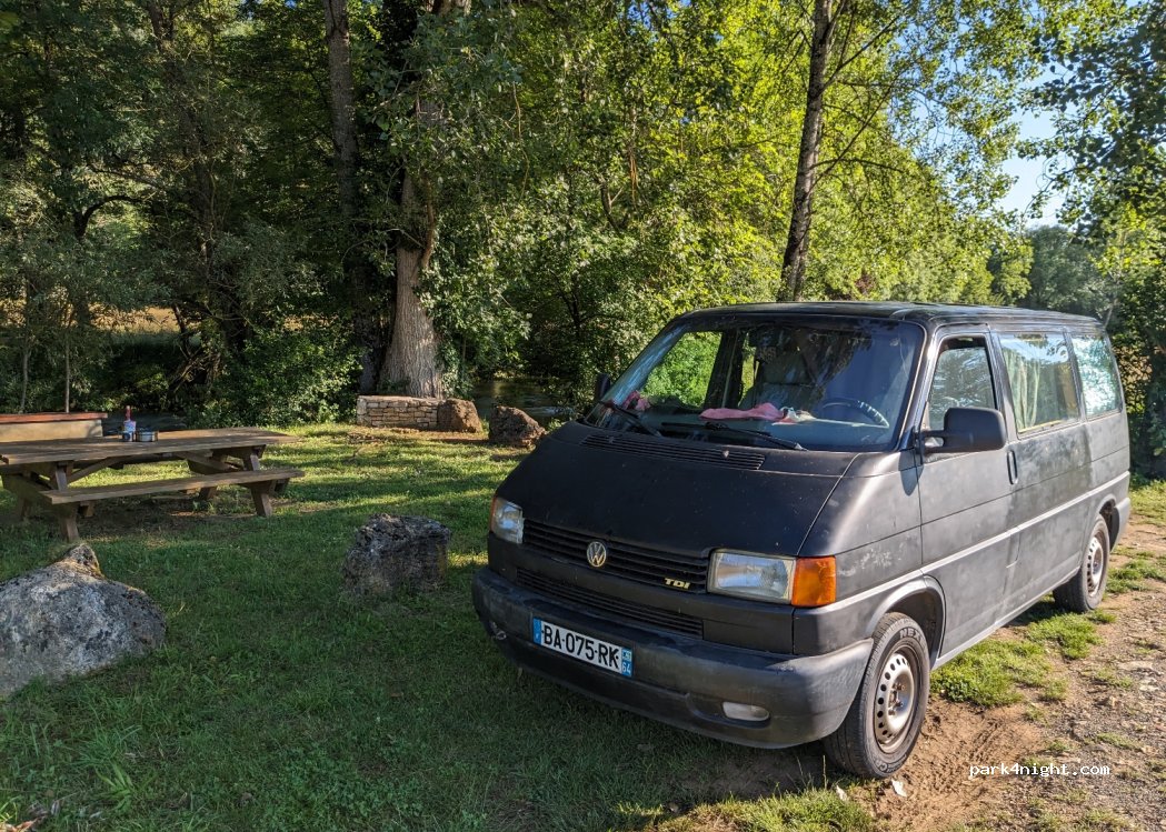 (24250) Bouzic - Rte des Deux Villages — foto