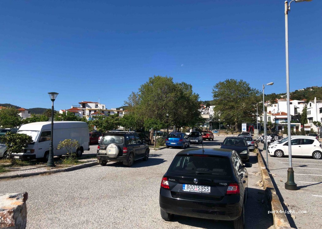(370 03) Skopelos - Λιμάνι Σκοπέλου — foto 2