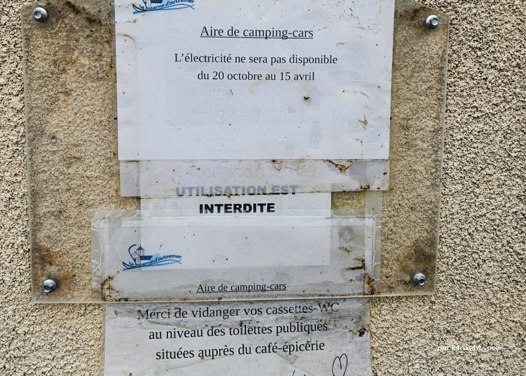 (50320) La Lucerne-d'Outremer - Le Bourg — foto 4