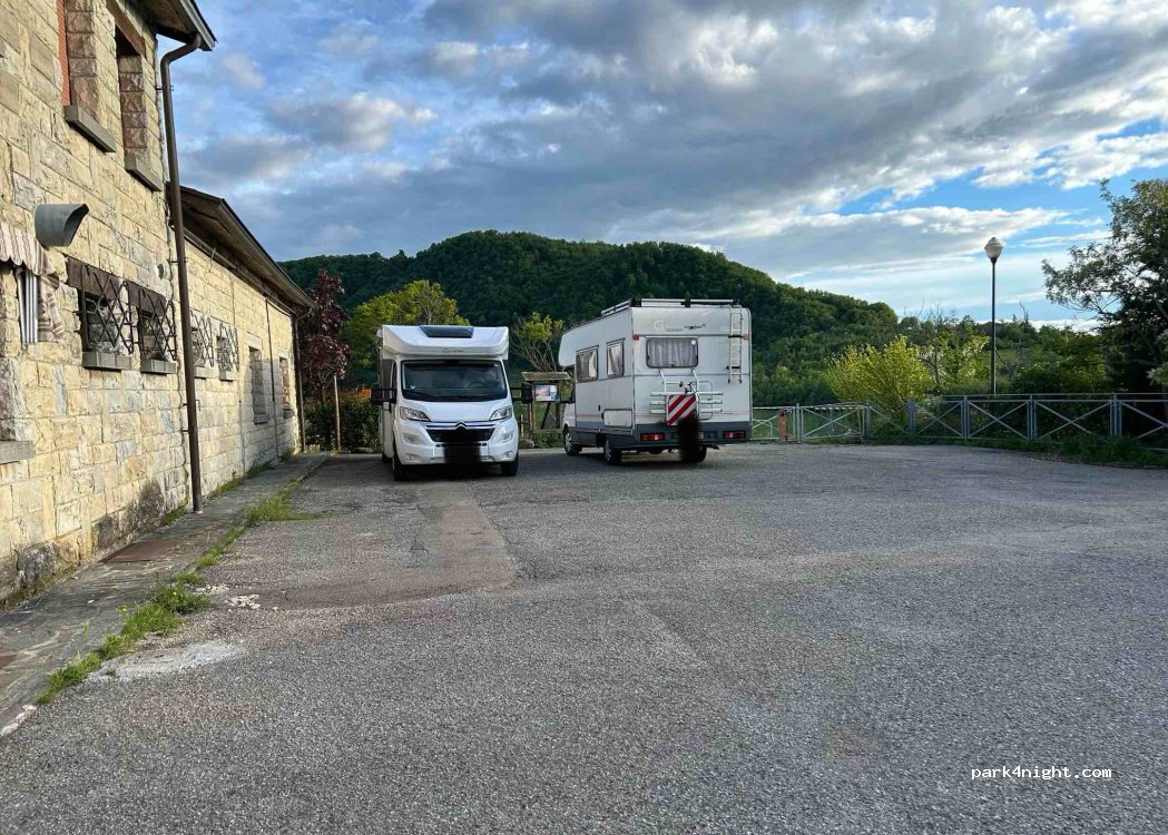 (42026) Canossa - 5 Località Castello di Canossa — foto 4