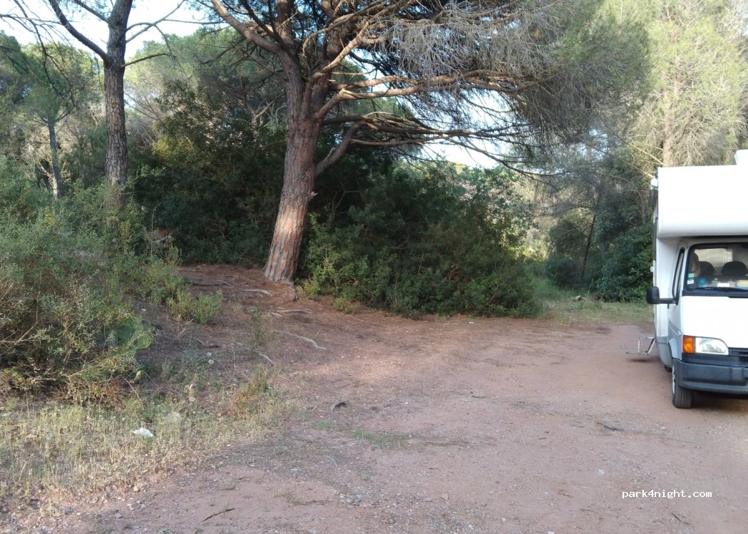 (83480) Puget-sur-Argens - 1639 Boulevard du Général Leclerc — foto 2