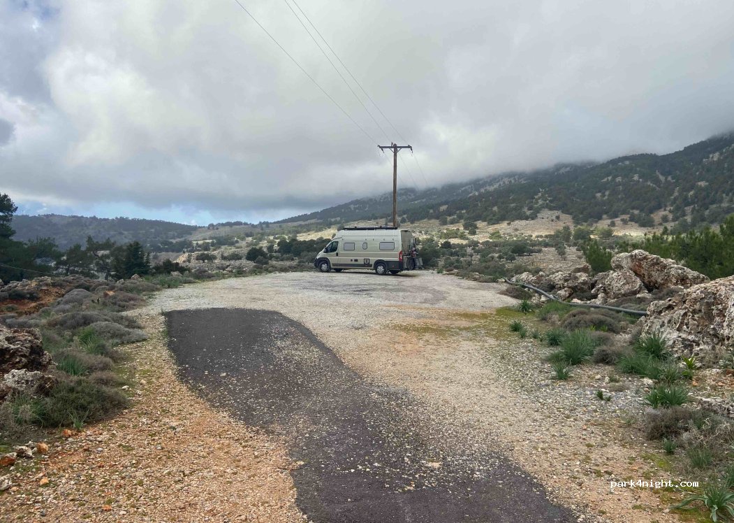(730 11) Sfakia - Unnamed Road — foto 2