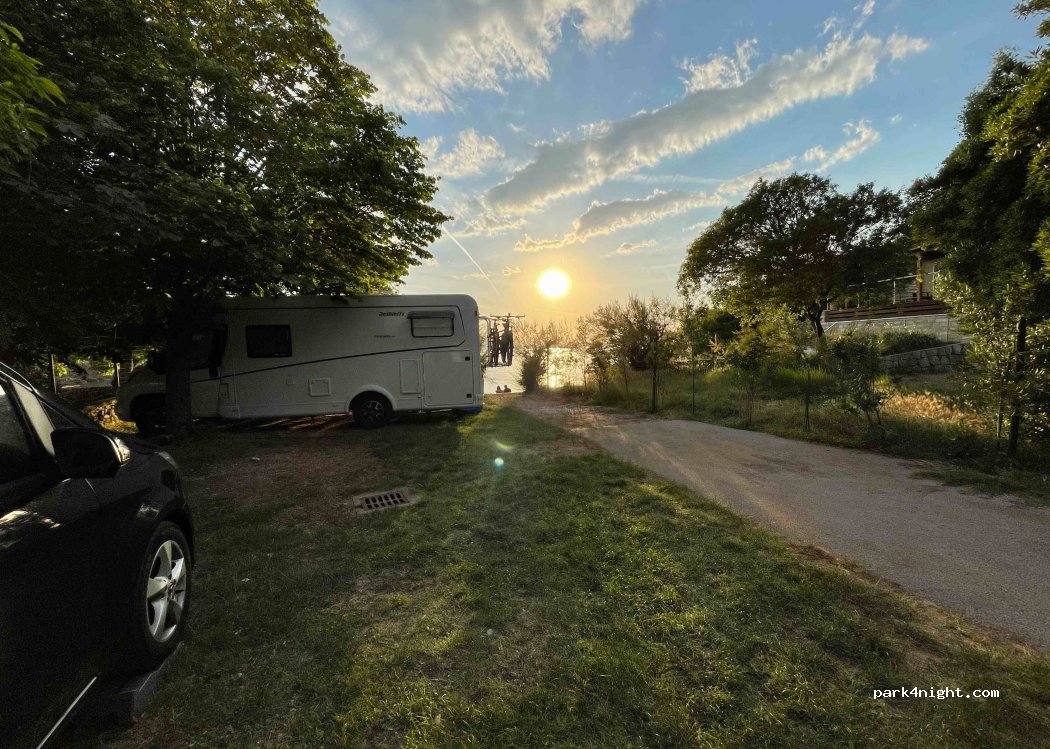 Camping Bunica 5 — foto