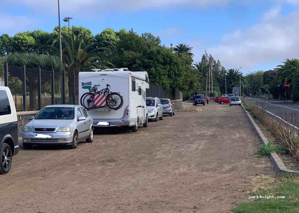 (38201) San Cristóbal de La Laguna - 11 Avenida de la República Argentina — foto