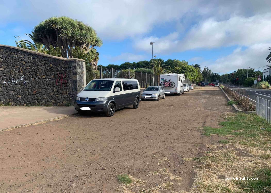 (38201) San Cristóbal de La Laguna - 11 Avenida de la República Argentina — foto 2