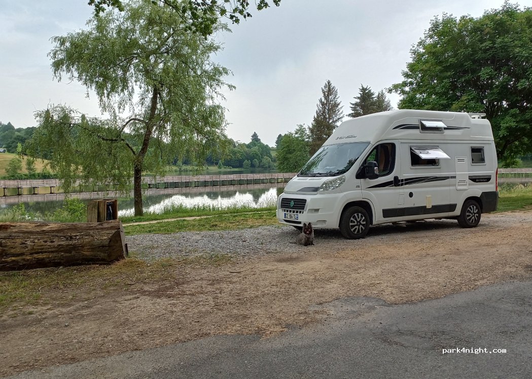 (87500) Saint-Yrieix-la-Perche - 1 Rue des Palloux — foto