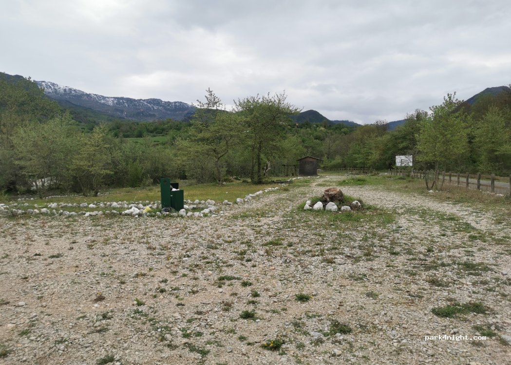 (83GH+F37) Shengjin I Madh - Unnamed Road — foto 3