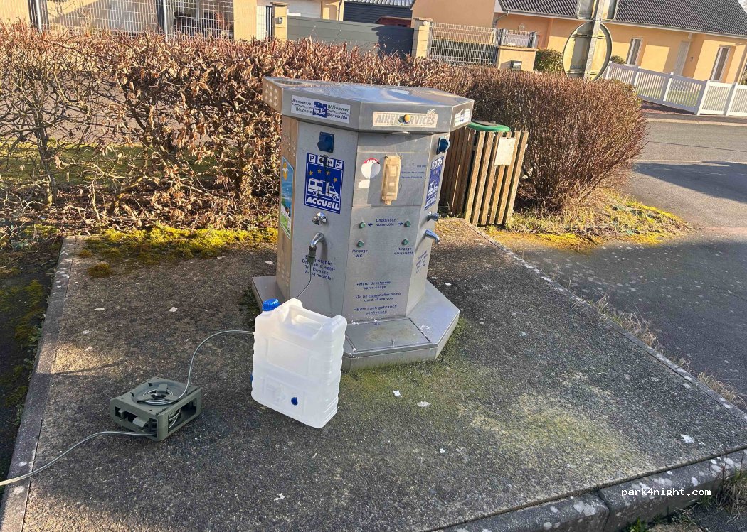 (50570) Marigny - 1 Route de Saint-Sauveur Lendelin — foto 4