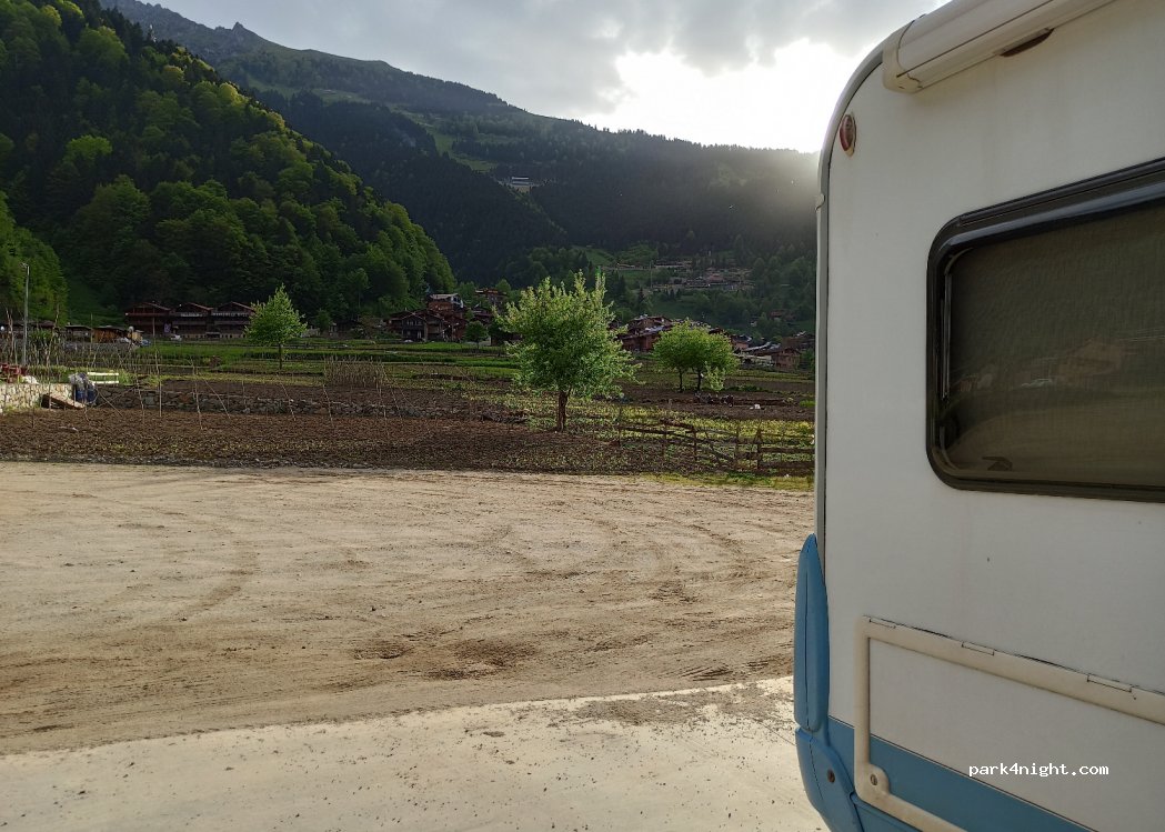 (61960) Trabzon - Unnamed Road — foto