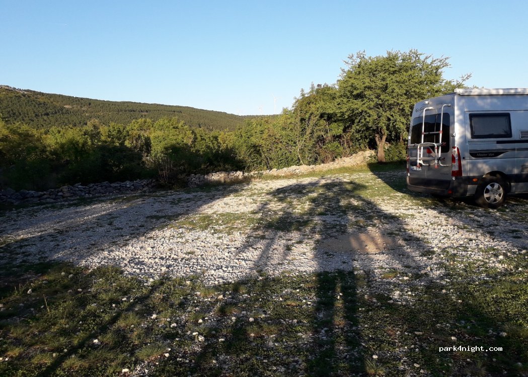 (21244) Cista Velika - 6 Ulica don Filipa Mandarića — foto 3