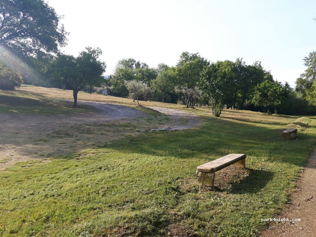 (04160) L'Escale - Route de Volonne — foto
